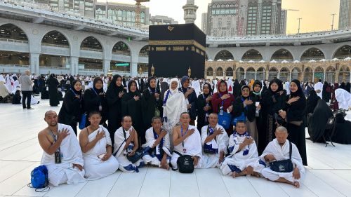 Travel Umroh Tengah Ramadhan Untuk 8 Orang Berizin Resmi