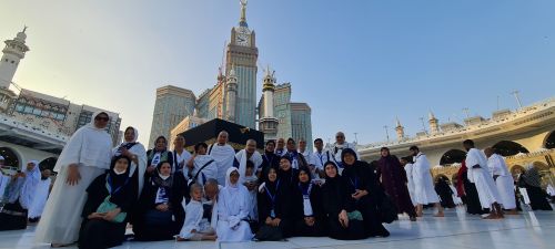 Travel Umroh Tengah Ramadhan Untuk 6 Orang Pasti Berangkat