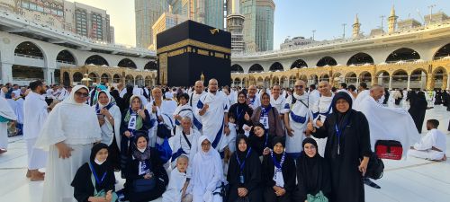 Travel Umroh Tengah Ramadhan Untuk 6 Orang Murah